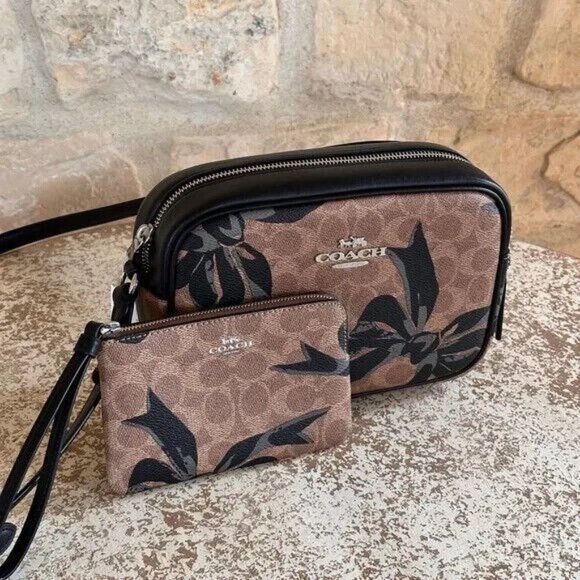 COACH Jamie  Bow Print CZ769 Camera Bag In Signature Canvas /Wristlet Option NWT - Picture 12 of 16